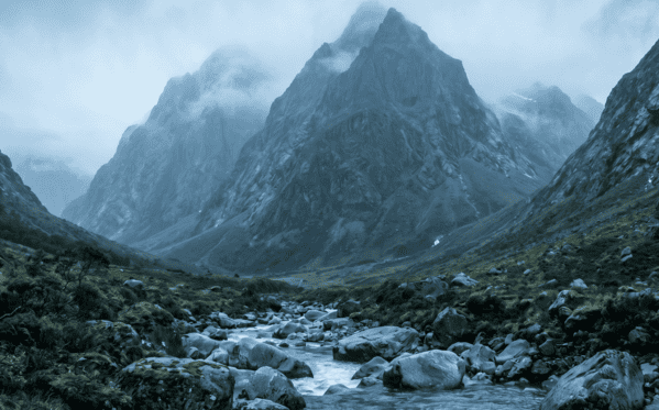 Gwanghwasa scenario mise-en-scène reference—a secluded mountain landscape conveying isolation and a mysterious atmosphere. Image generated by AI (Google Gemini)