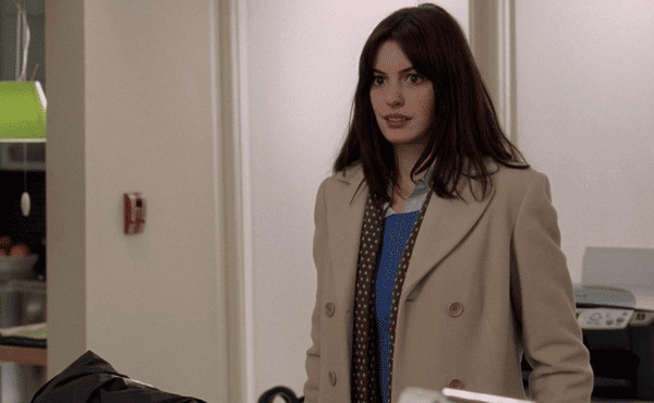 Andy in an appearance closer to Nate or a journalist than to Runway (Image: The Devil Wears Prada Still Cut © 20th Century Fox)